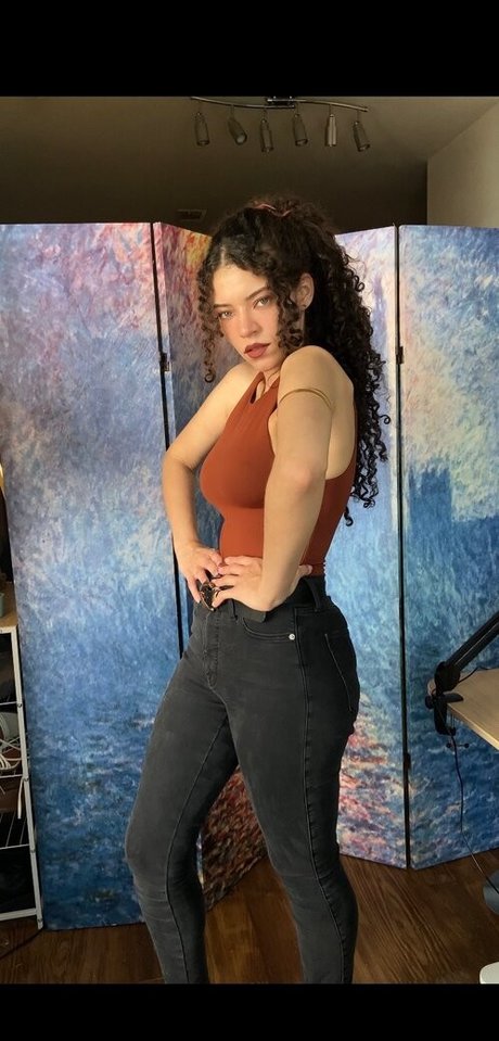 Brittany Venti naked star image