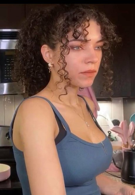 Brittany Venti pornstar nude photos