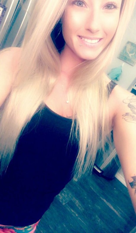 ashlynxdiamond hot actress image