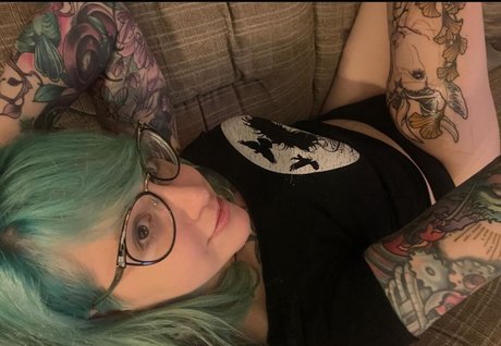 PushingUpRoses star exclusive galleries