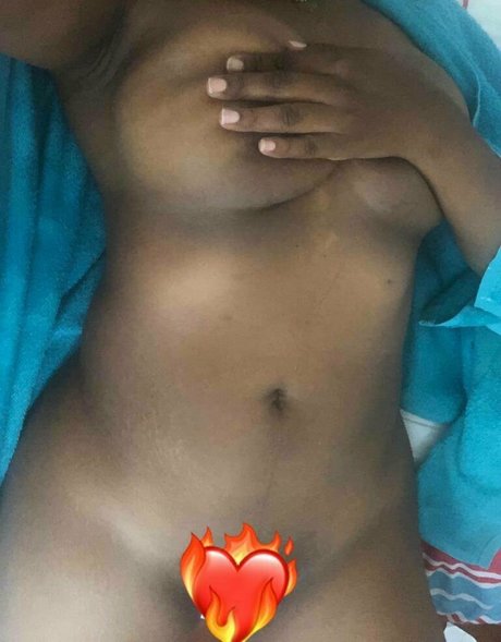 lilahfree model nude pictures