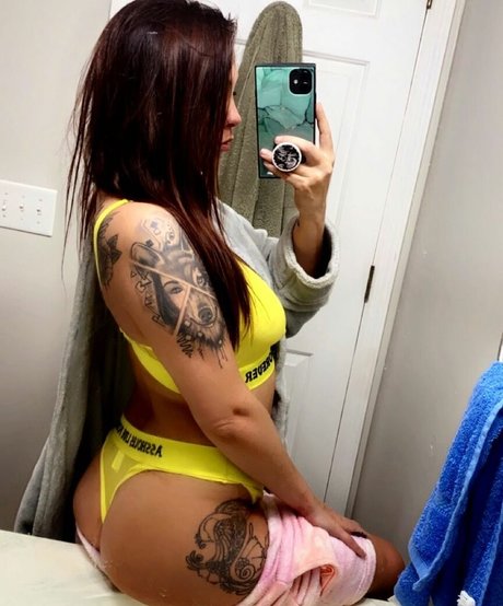 Victoria Rhyne model beautiful images