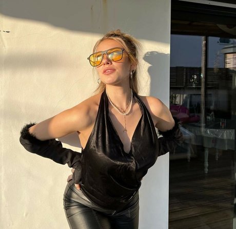 AlaiaJeanneau best star galleries