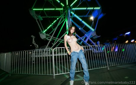 Melanie Marie naked model pictures