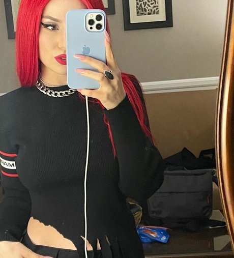 Ava Max pornstar nude pics