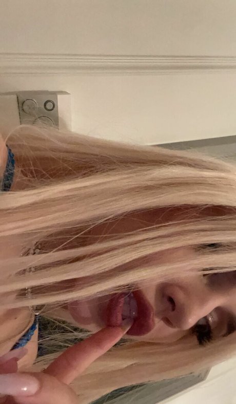 Ava Max pornstar beautiful gallery