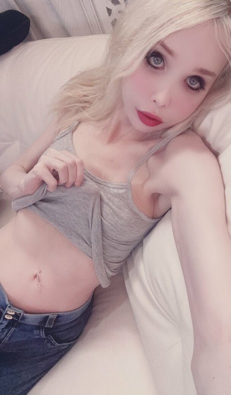 Sarina Valentina pornstar erotic images