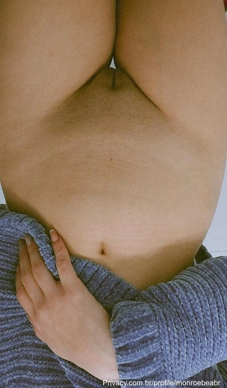 MonroeBeaBr star nude img