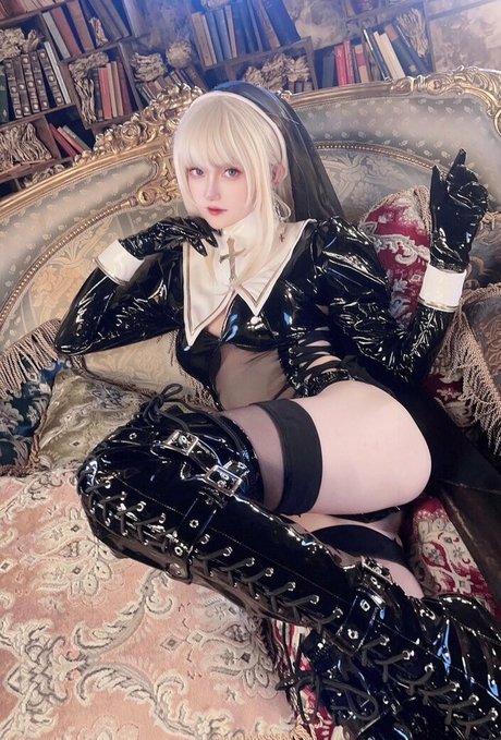 Akagikuro hd actress images