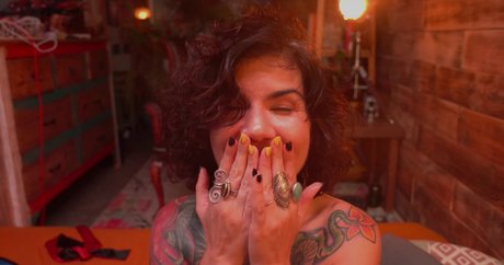 Frankie Rivers pornstar naked pictures