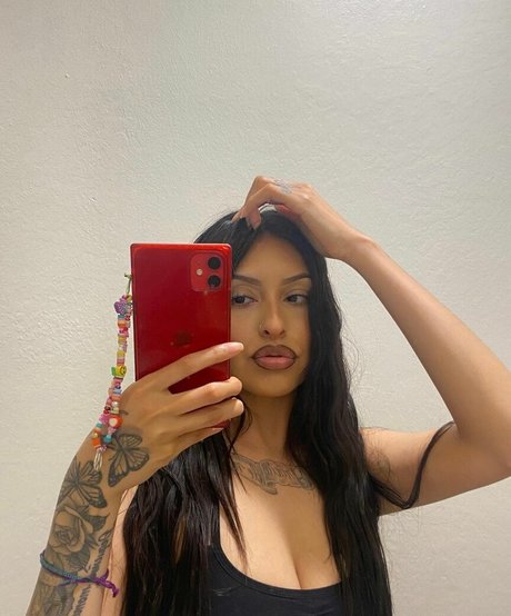 Listapia pretty actress pictures