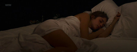 Alice Isaaz hd star photos