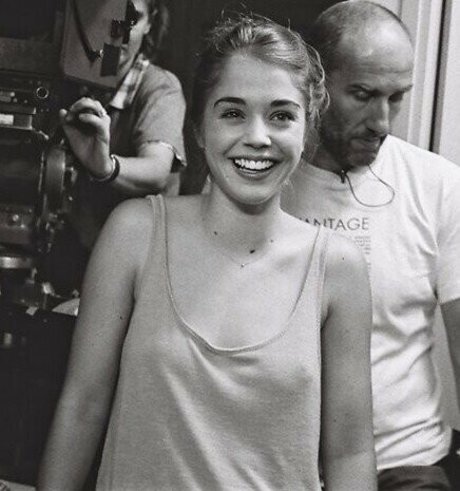 Alice Isaaz model nudes image