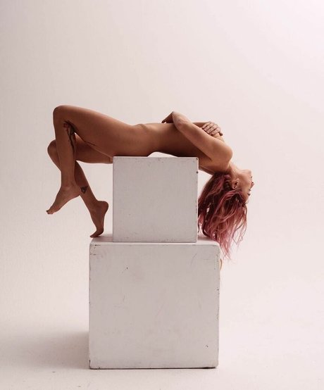 Eliza Grace art actress img