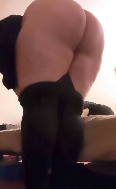 Nikkie Ginger perfect pornstar picture