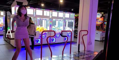 Velvet 7 model free picture