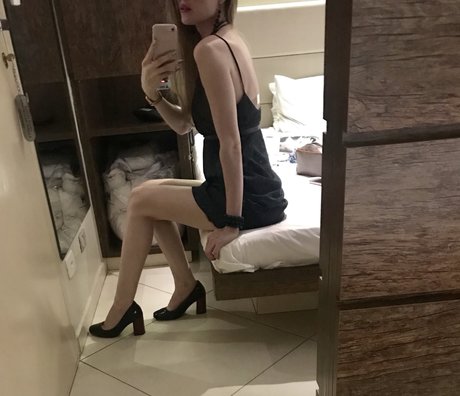 Sara Muller nudes model images