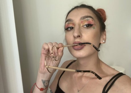 MissLetiBlane model sex archive