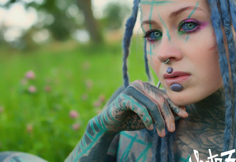 Anuskatzz free model photos