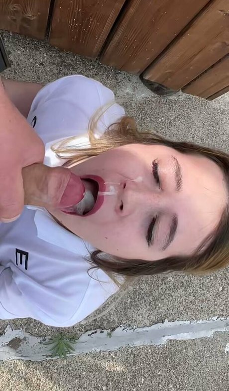 Comerzz star exclusive photos