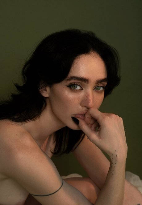 Taylor Zahn nudes star picture