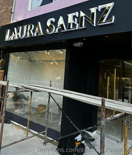 sweetlaurasaenz star perfect picture