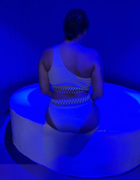 kyliestepsister pornstar hd photo