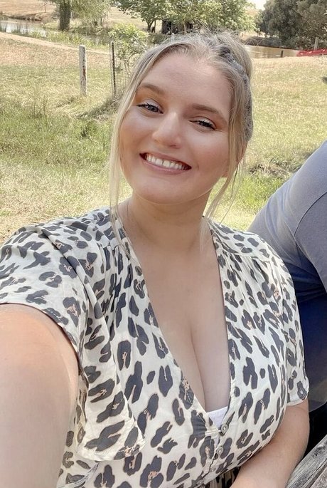 Casey Leigh model perfect photos