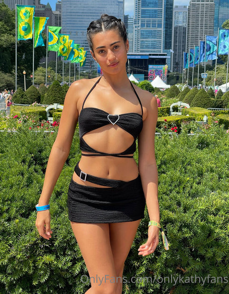 onlykathyfans model nice pics