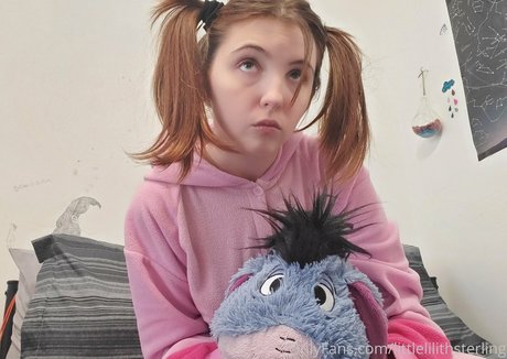 lilithsterling pornstar adult img