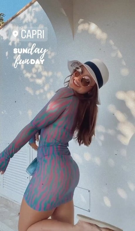 Larissa Manoela xxx model picture