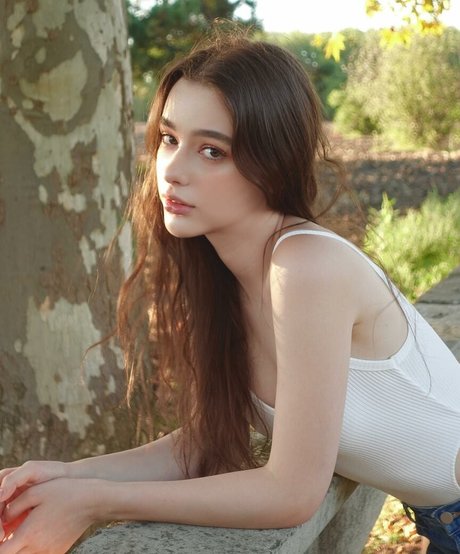 Dasha Taran nudes actress image