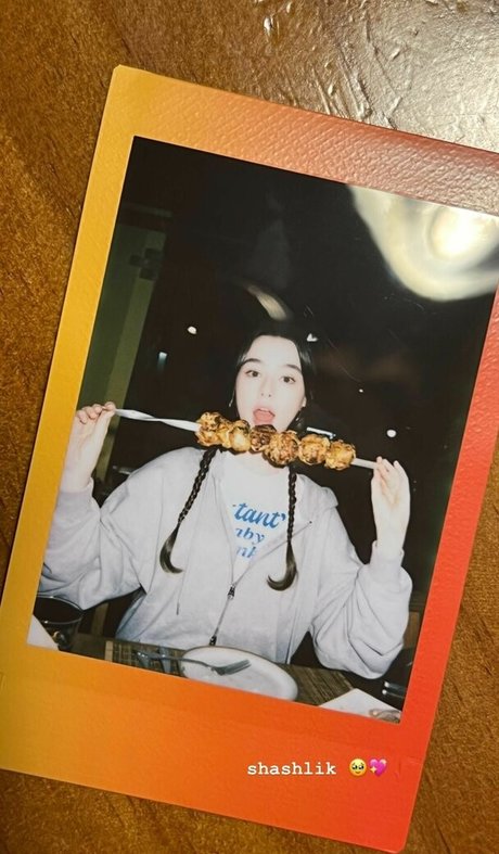 Dasha Taran star pretty gallery