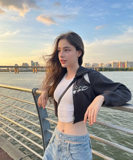 Dasha Taran adult star photo