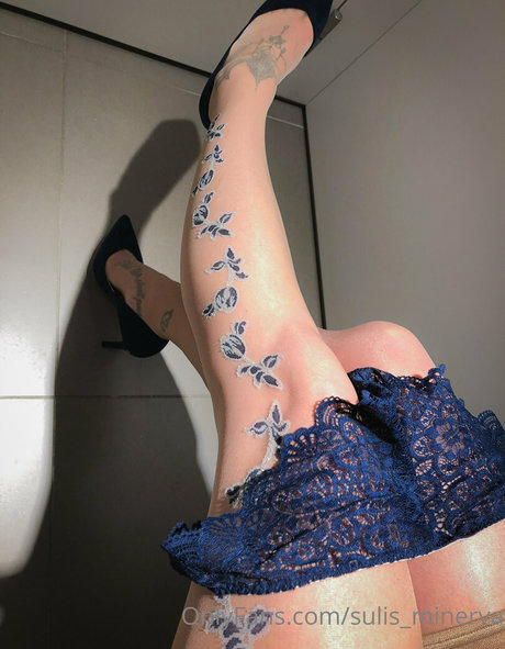 sulis minerva naked star photos