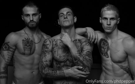 phdpepper nude model galleries