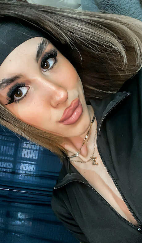 molly4 20 xxx model images