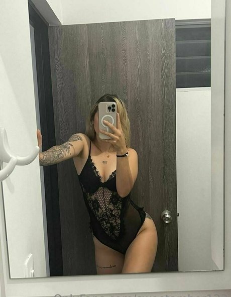 camil0530 pretty pornstar pic