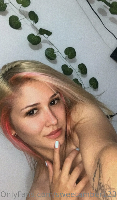 camil0530 model high quality pic