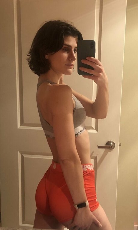 emmayearose sexy pornstar pic