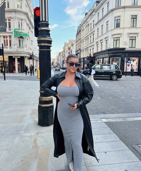 Kalani Hilliker pornstar hot photos