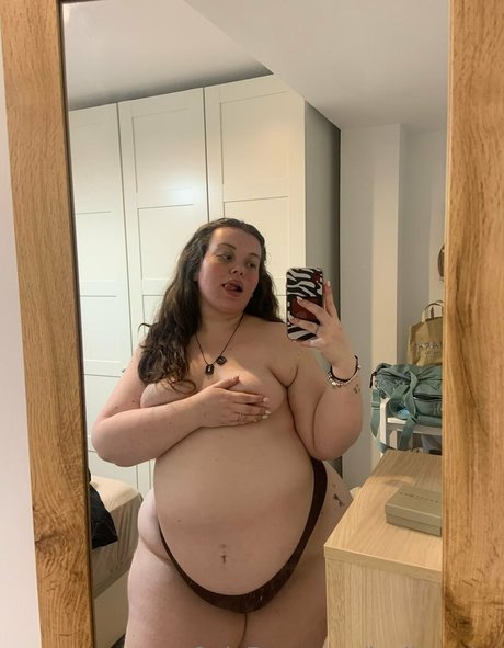 luciiamaiss naked star pics