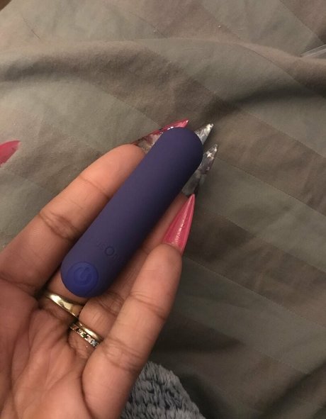 amazon leee star sexy pics