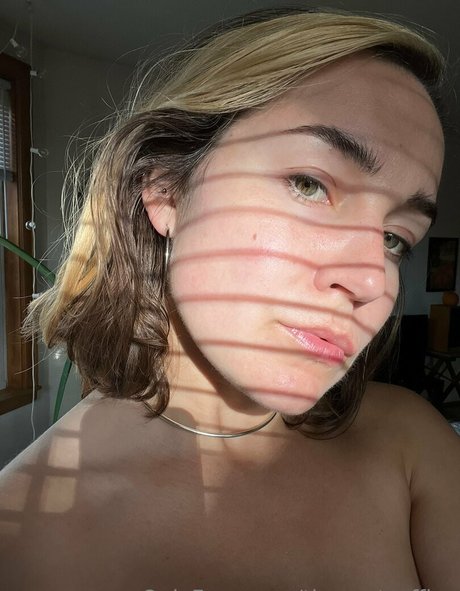 thepxstsxffice exclusive actress pictures