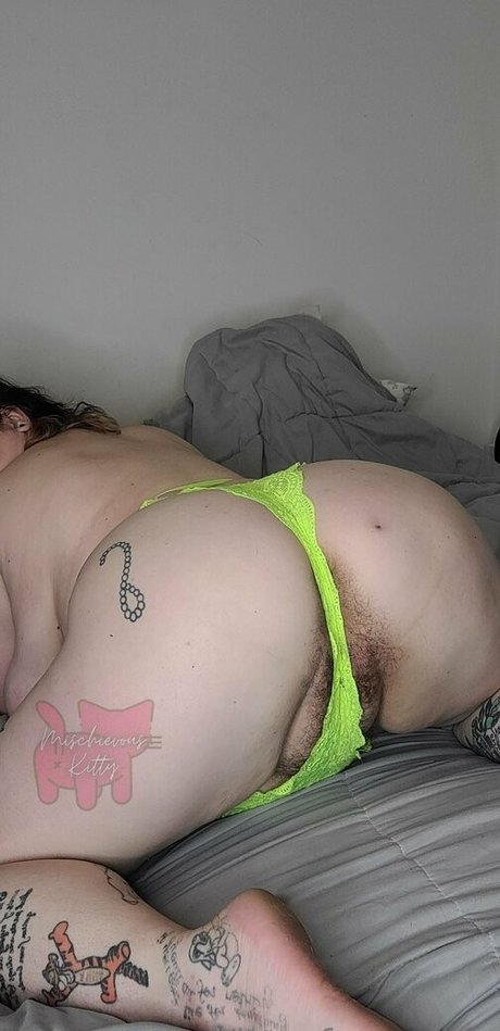 mischievouskitty nude model picture