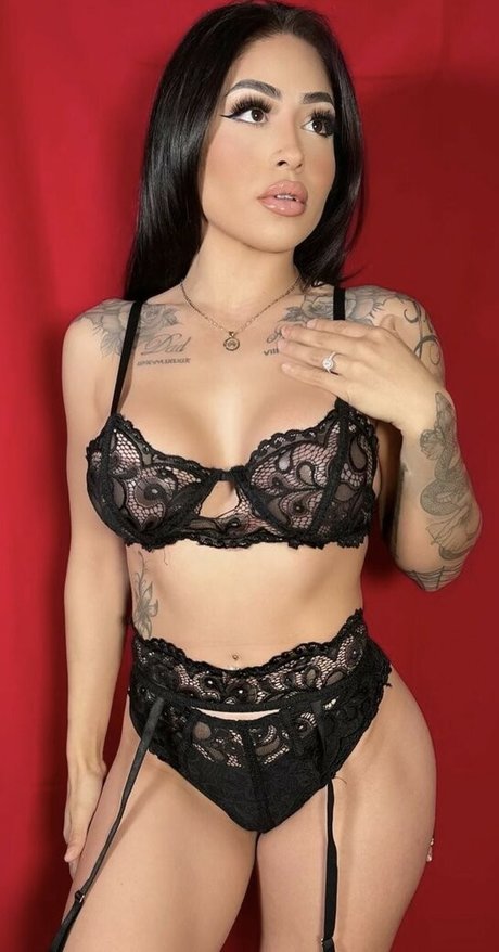 therealissalicious xxx actress photo