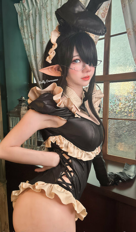 iamdorasnowfree naked model pics