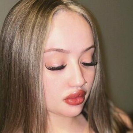 Naomi Hacket actress photos