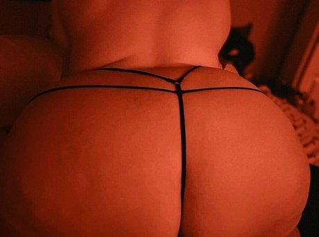 the realqueen09 pornstar erotic image