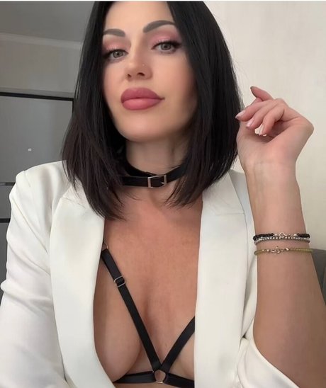 Arinaumka pornstar adult archive